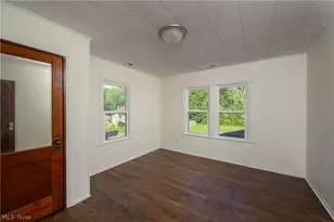 320 Oak St, Uhrichsville, OH 44683 - Photo 22