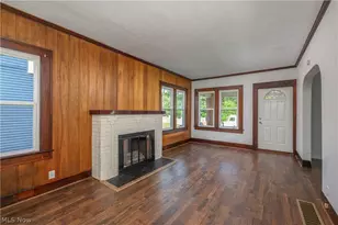 320 Oak St, Uhrichsville, OH 44683 - Photo 10