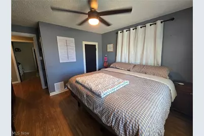 421 Williams Avenue, Williamstown, WV 26187 - Photo 10
