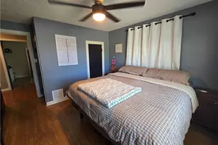 421 Williams Ave, Williamstown, WV 26187 - Photo 10