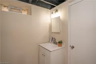 1231 Bordner Ave SW, Canton, OH 44710 - Photo 28
