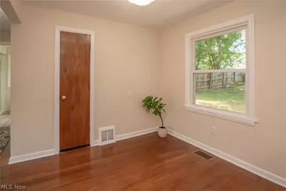 1231 Bordner Avenue SW, Canton, OH 44710 - Photo 8