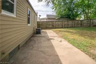 1231 Bordner Ave SW, Canton, OH 44710 - Photo 30