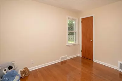 1231 Bordner Avenue SW, Canton, OH 44710 - Photo 14