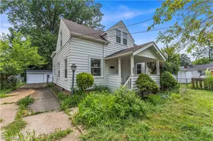 1083 Eastlake Dr, Eastlake, OH 44095 - Photo 2
