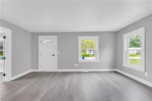 1083 Eastlake Dr, Eastlake, OH 44095 - Photo 4