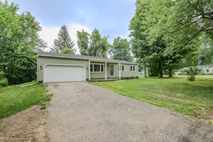 1729 Falkirk Rd, Madison, OH 44057 - Photo 4