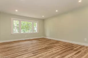 1729 Falkirk Rd, Madison, OH 44057 - Photo 6