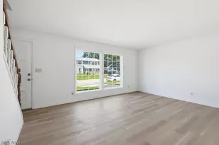 2245 Richmond Rd, Cuyahoga Falls, OH 44221 - Photo 16