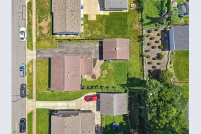 2245 Richmond Road, Cuyahoga Falls, OH 44221 - Photo 40