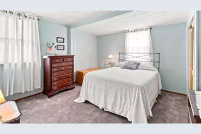 2005 E Wheeling Avenue, Cambridge, OH 43725 - Photo 8