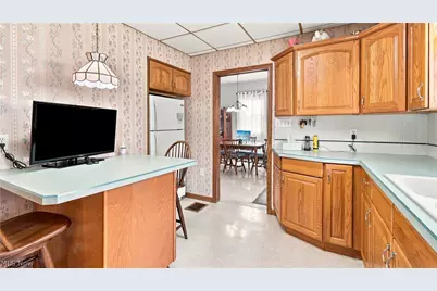 2005 E Wheeling Avenue, Cambridge, OH 43725 - Photo 28