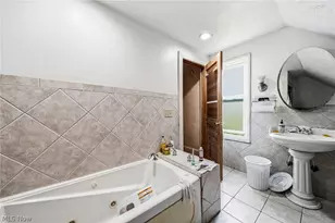 11912 Cromwell Ave, Loveland, OH 44120 - Photo 20