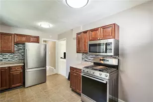 1102 Diagonal Rd, Akron, OH 44320 - Photo 16