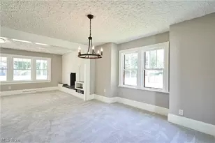 1102 Diagonal Rd, Akron, OH 44320 - Photo 12