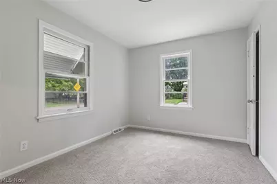 1237 Easton Drive, Akron, OH 44310 - Photo 16