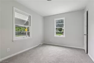 1237 Easton Dr, Akron, OH 44310 - Photo 16