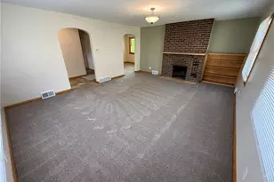 928 S Broadway St, New Philadelphia, OH 44663 - Photo 4