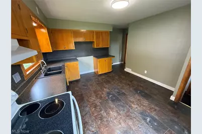 928 S Broadway Street, New Philadelphia, OH 44663 - Photo 12