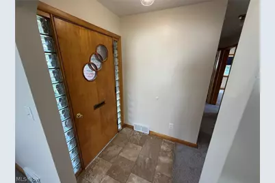 928 S Broadway Street, New Philadelphia, OH 44663 - Photo 2