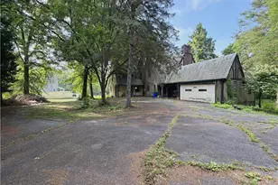 946 Park Blvd W, East Liverpool, OH 43920 - Photo 2