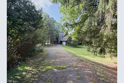 946 Park Boulevard W, East Liverpool, OH 43920 - Photo 1