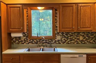 8020 Arbon Dr, Millersburg, OH 44654 - Photo 6