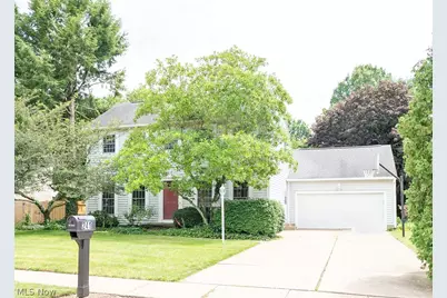 241 Kent Circle NE, New Philadelphia, OH 44663 - Photo 2