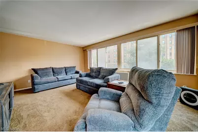 12520 Edgewater Drive #210, Oakwood, OH 44107 - Photo 4