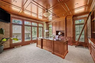 10611 Castle Pines Cir, Concord Twp, OH 44077 - Photo 4
