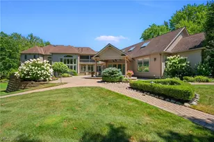 10611 Castle Pines Cir, Concord Twp, OH 44077 - Photo 46