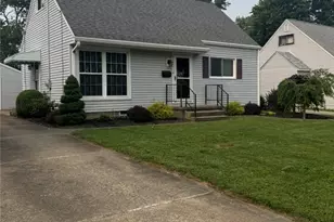 3741 Argonne St, Mogadore, OH 44260 - Photo 2