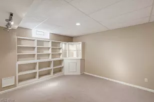 533 Continental Dr, Sagamore Hills, OH 44067 - Photo 42