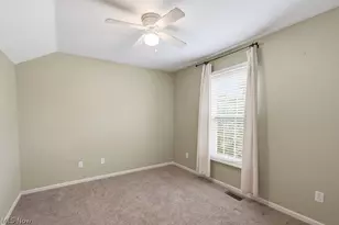533 Continental Dr, Sagamore Hills, OH 44067 - Photo 26