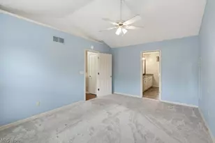 533 Continental Dr, Sagamore Hills, OH 44067 - Photo 24