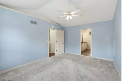 533 Continental Drive, Sagamore Hills, OH 44067 - Photo 24