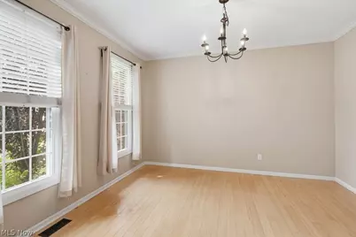 533 Continental Drive, Sagamore Hills, OH 44067 - Photo 14