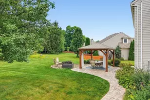 533 Continental Dr, Sagamore Hills, OH 44067 - Photo 38