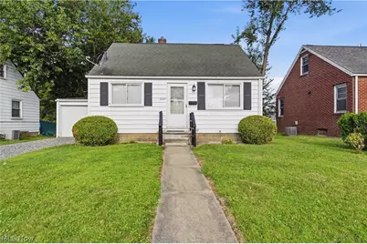 2643 Fletcher Avenue NE, Canton, OH 44705 - Photo 1