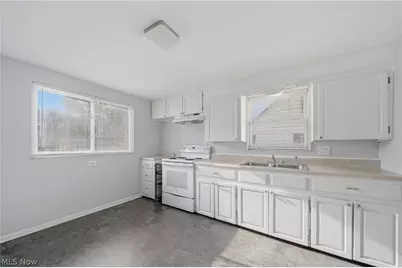 2643 Fletcher Avenue NE, Canton, OH 44705 - Photo 8