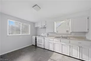 2643 Fletcher Ave NE, Canton, OH 44705 - Photo 8