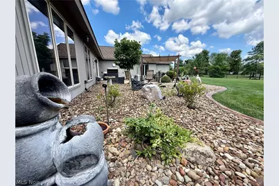 33065 Cobblestone Circle, North Ridgeville, OH 44039 - Photo 6