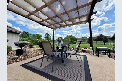 33065 Cobblestone Circle, North Ridgeville, OH 44039 - Photo 8