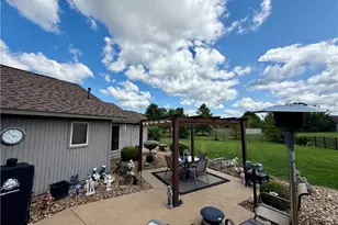 33065 Cobblestone Cir, North Ridgeville, OH 44039 - Photo 26