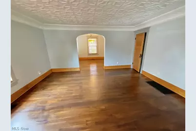 110 Bentley Street, Hubbard, OH 44425 - Photo 8