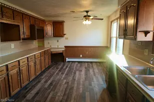 2930 Center Rd, Poland, OH 44514 - Photo 8