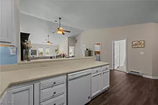 2469 Waterford Pointe Dr, Kent, OH 44240 - Photo 8