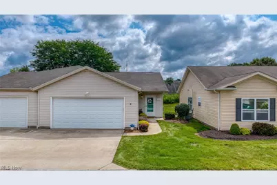 2469 Waterford Pointe Drive, Kent, OH 44240 - Photo 2
