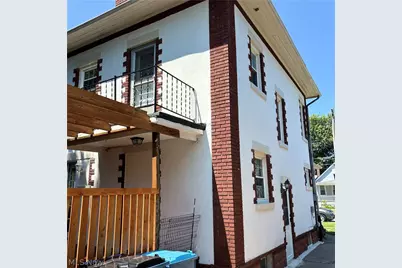 1327 W 9th Street, Lorain, OH 44052 - Photo 2