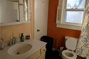 306 10th St, Wellsville, OH 43968 - Photo 14